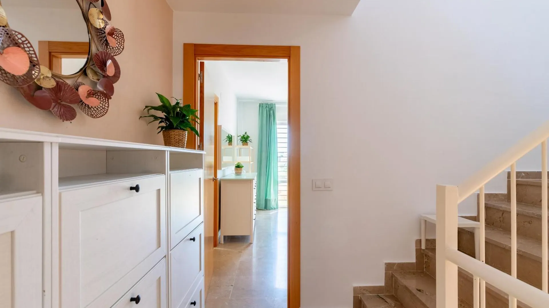 Сasa de vacaciones Chalet Seville, Pool, Parking Gines