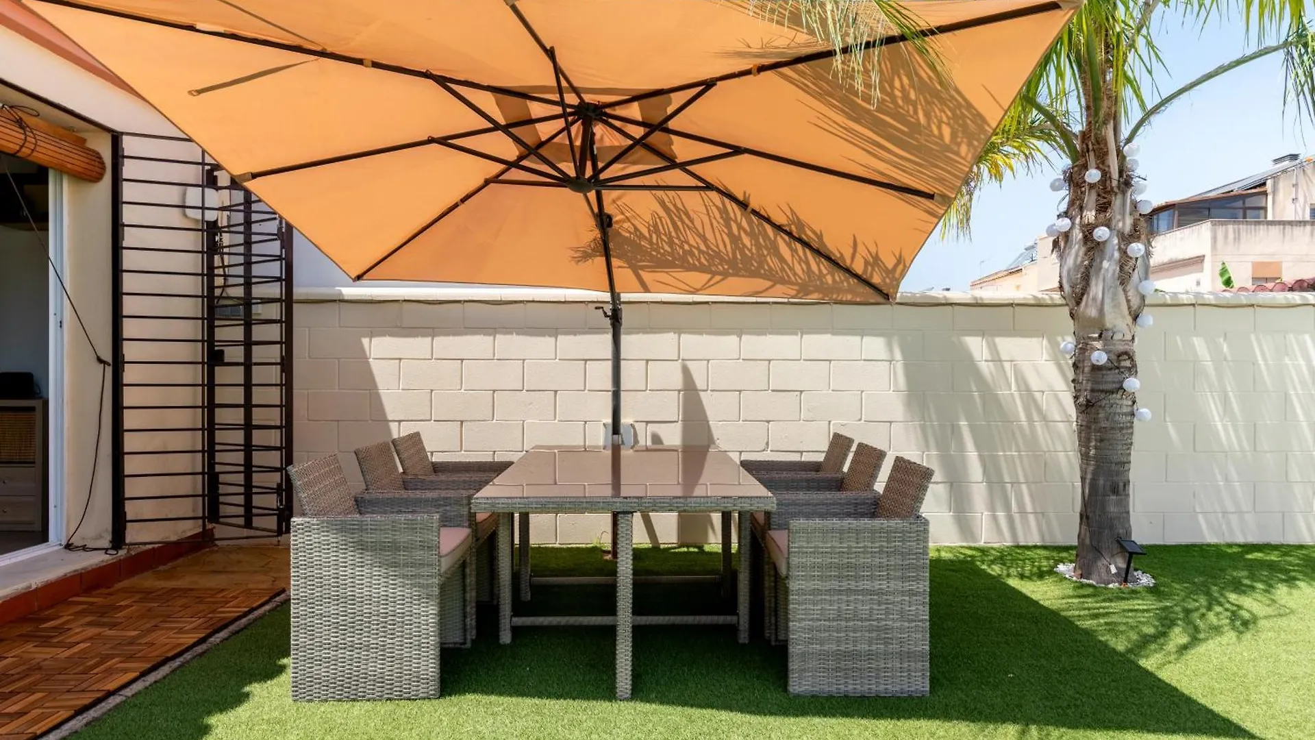 Сasa de vacaciones Chalet Seville, Pool, Parking Gines