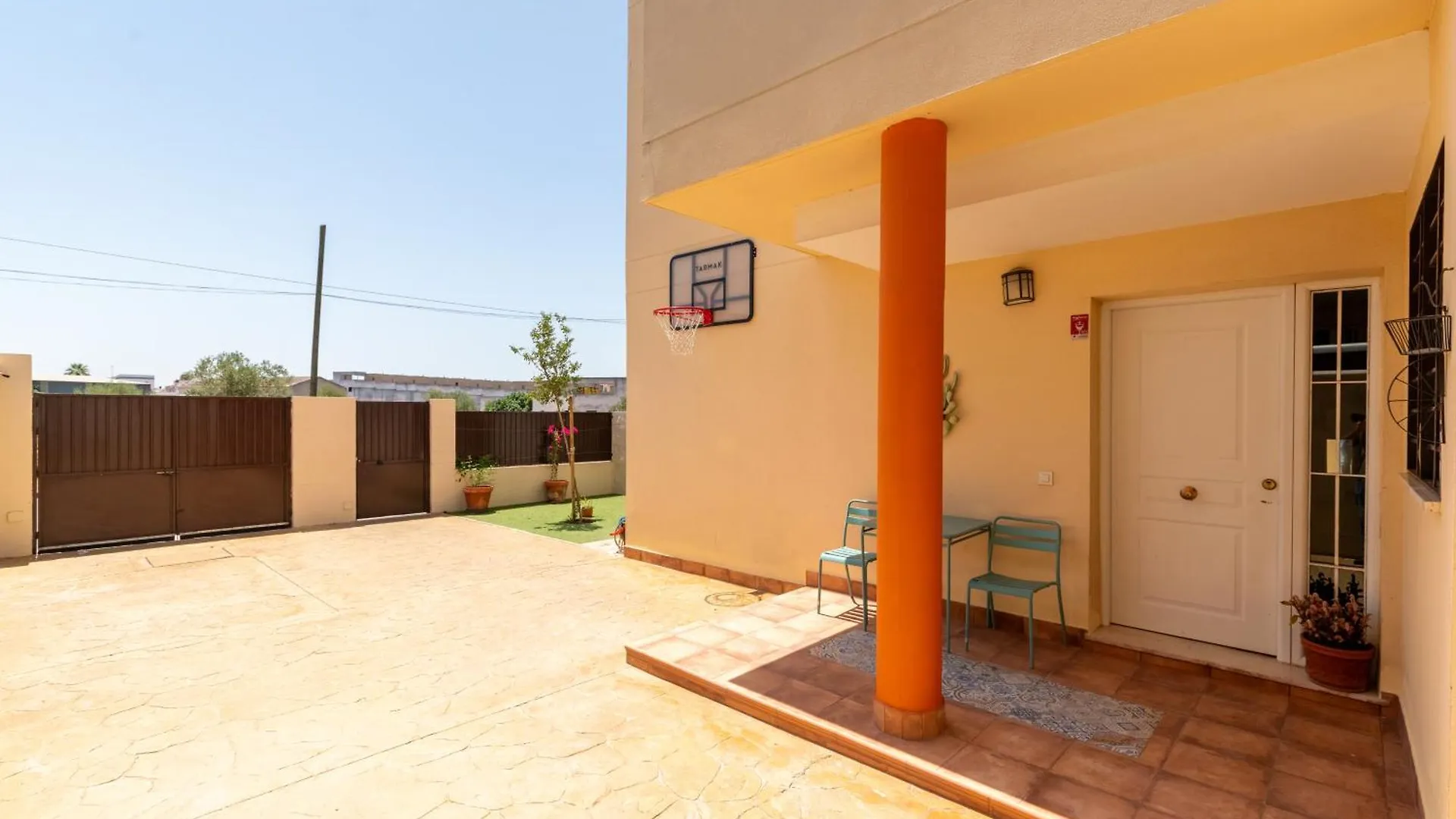 Сasa de vacaciones Chalet Seville, Pool, Parking Gines