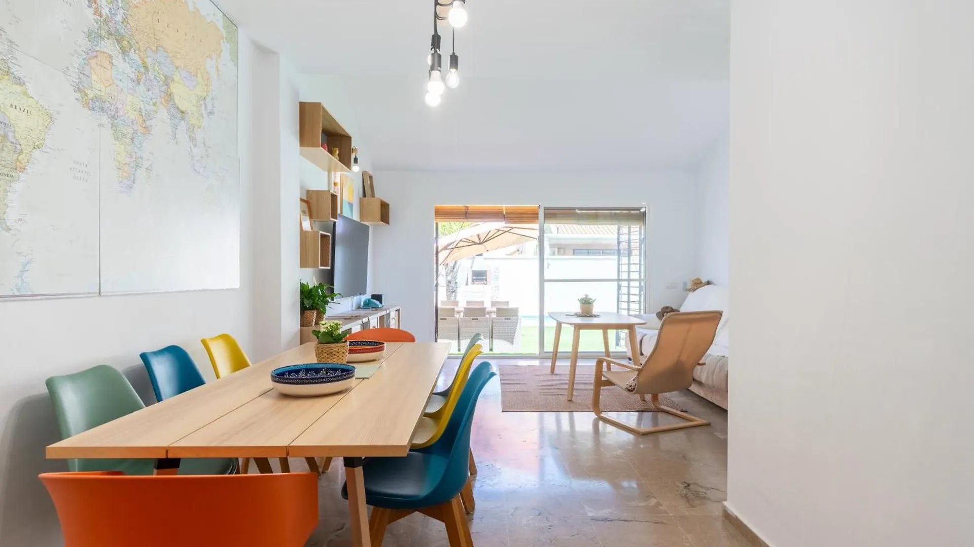 Сasa de vacaciones Chalet Seville, Pool, Parking Gines