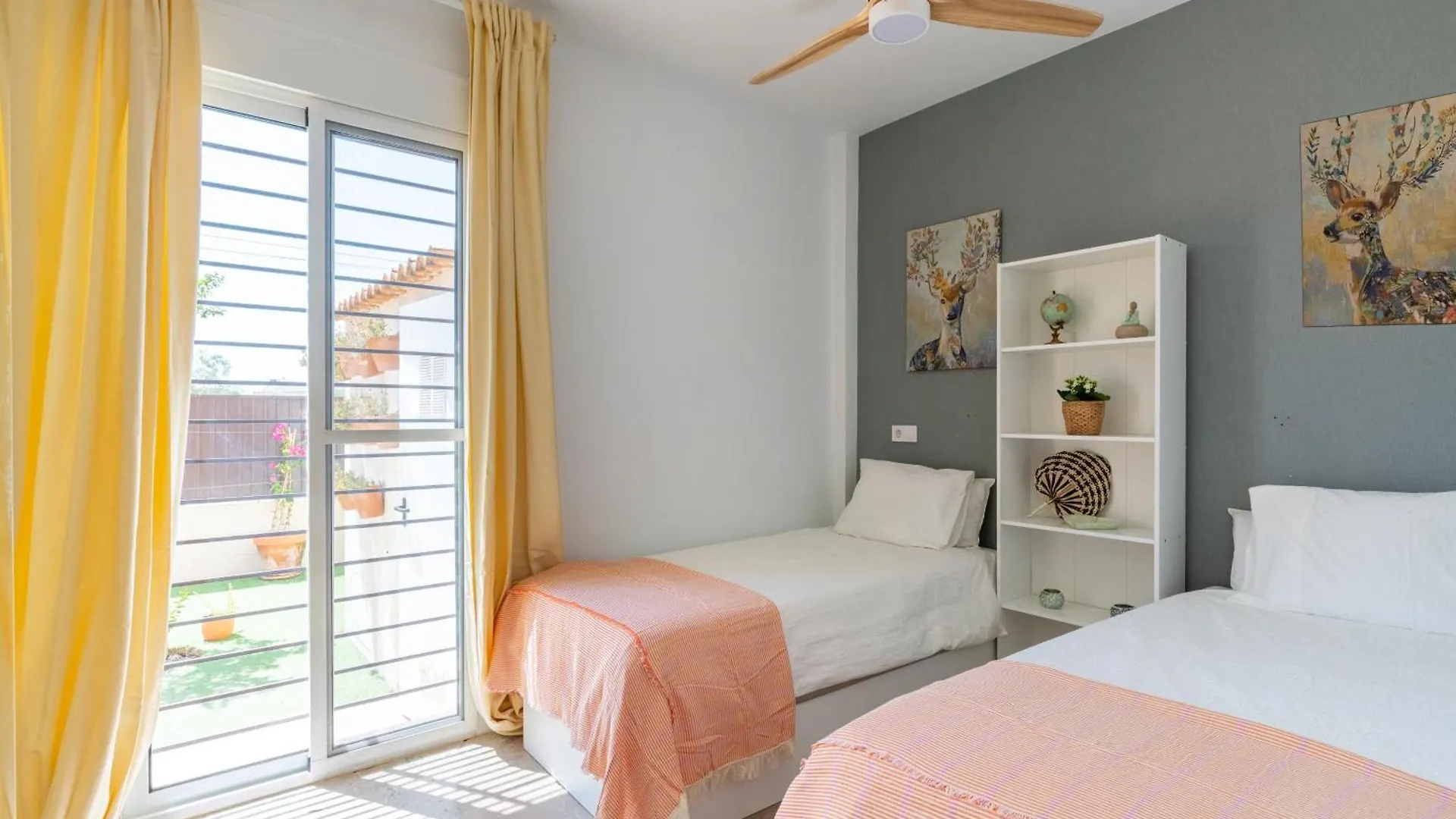 Сasa de vacaciones Chalet Seville, Pool, Parking Gines