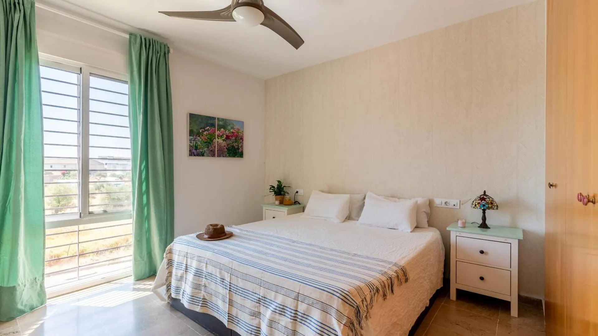 Сasa de vacaciones Chalet Seville, Pool, Parking Gines