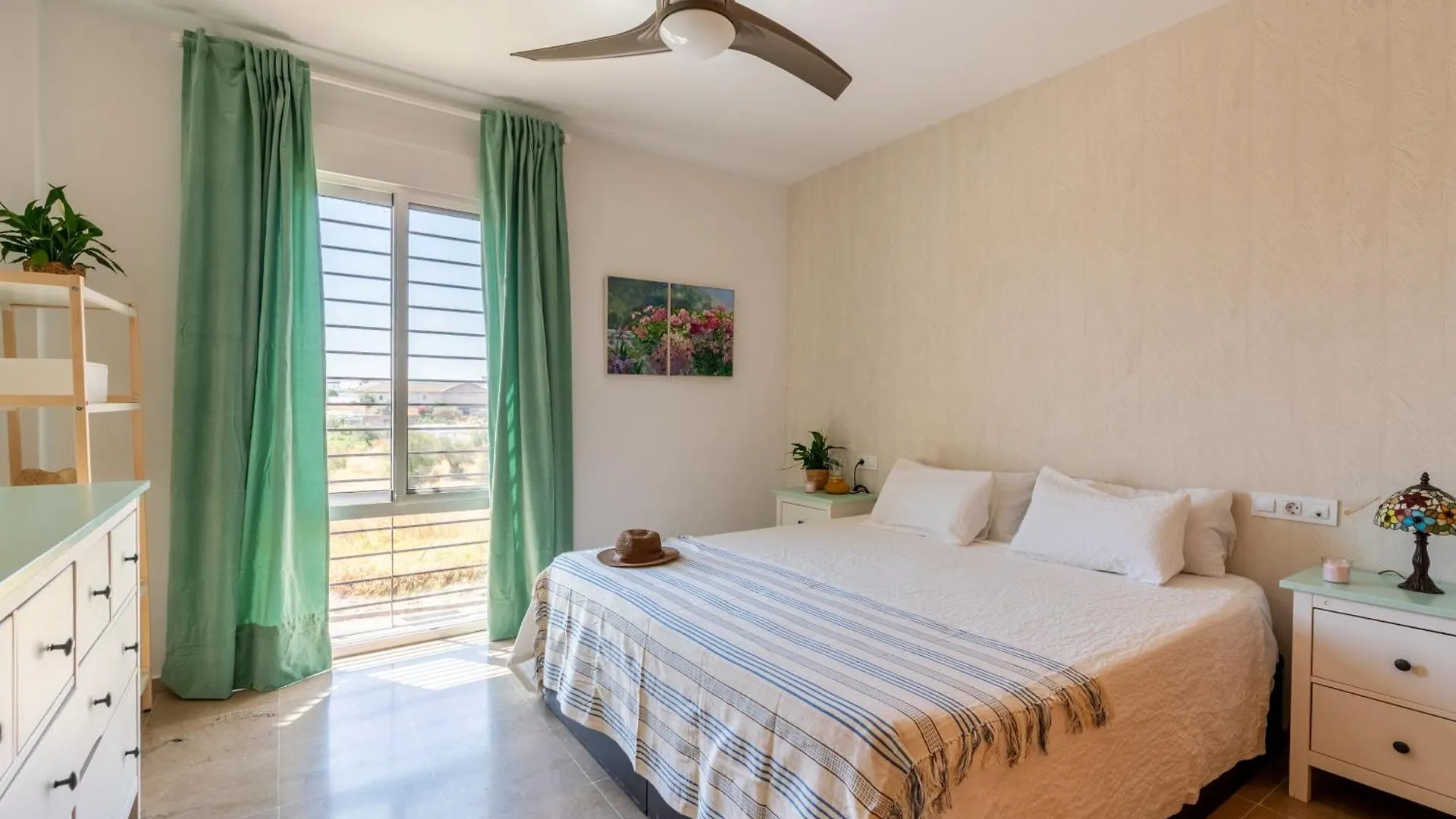 Chalet Seville, Pool, Parking Gines 0*,  España