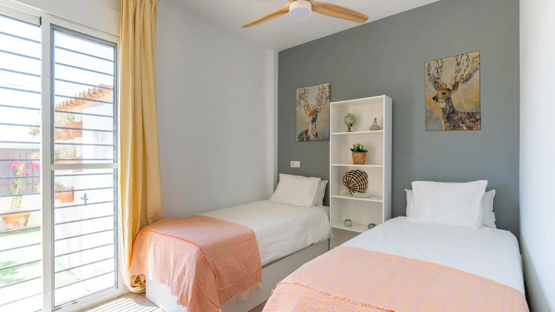 度假居 Chalet Seville, Pool, Parking Ginés 西班牙